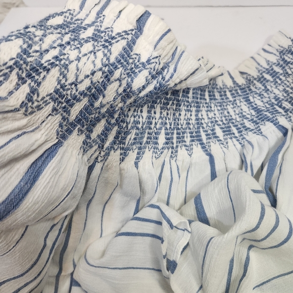 4x$25 1. State off the shoulder striped white top size medium - Picture 7 of 10